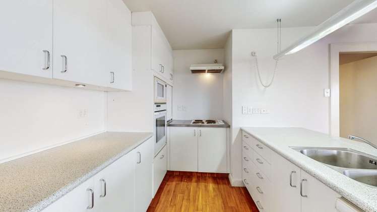 B/54 Barnard Street 1365_1