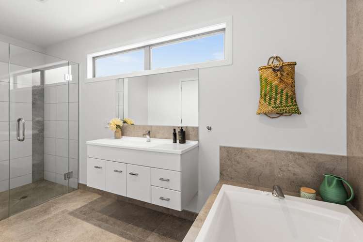 1 Rotoiti Way Poraiti_19