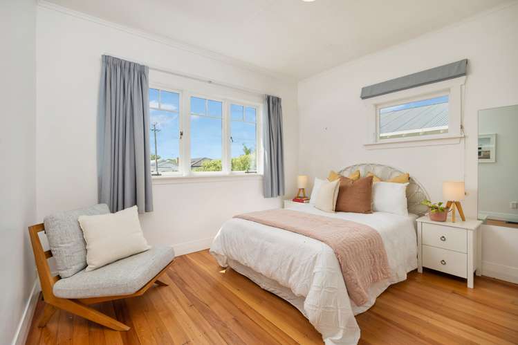 25 Tui Street Point Chevalier_17