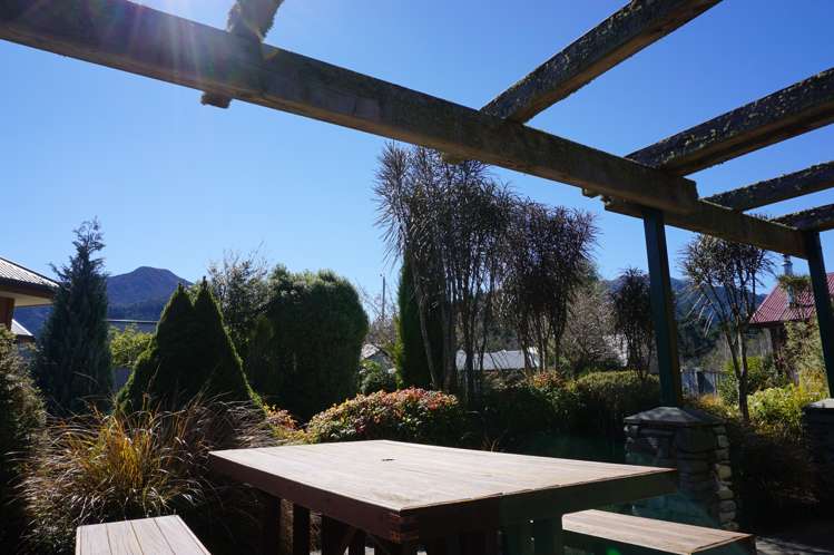 21 Devon Street Hanmer Springs_16