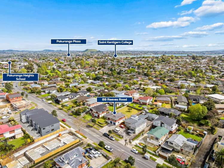 88 Reeves Road Pakuranga Heights_21