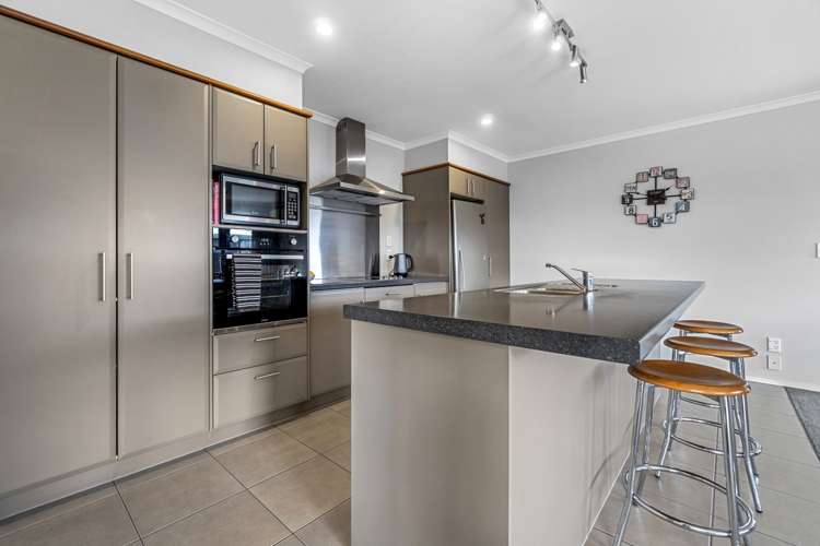 13 Ebony Court Rototuna North_7