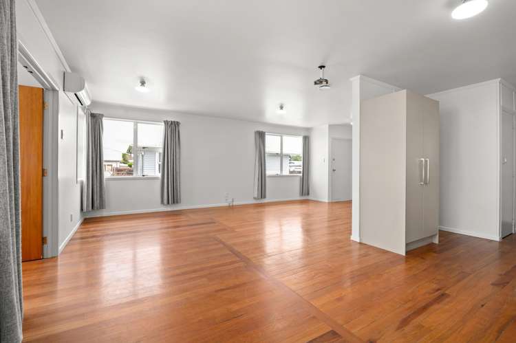 6 Forth Crescent Glenview_3