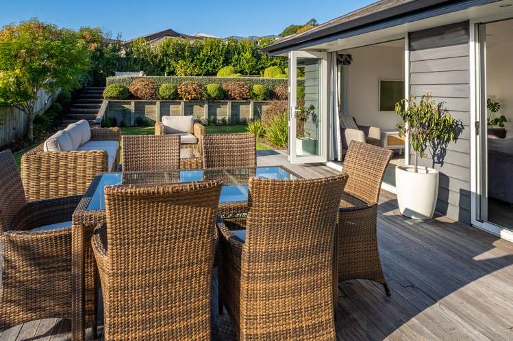 90 Washbourn Drive Richmond_24