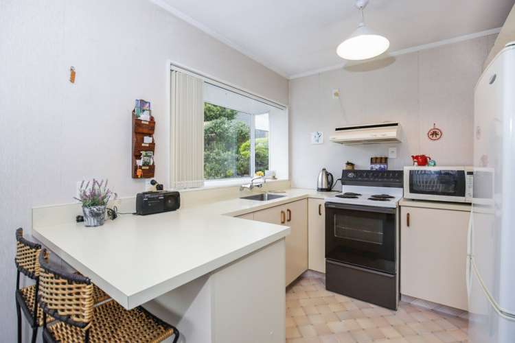 2/74 West Coast Road Glen Eden_8
