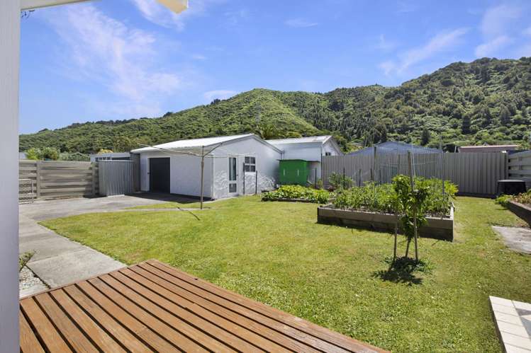 186 California Drive Totara Park_8