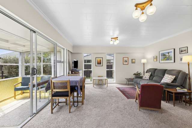 3/4 Willow Avenue Stoke_4