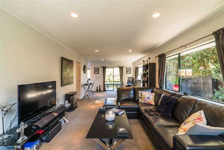 2/23a Vincent Street Howick_2