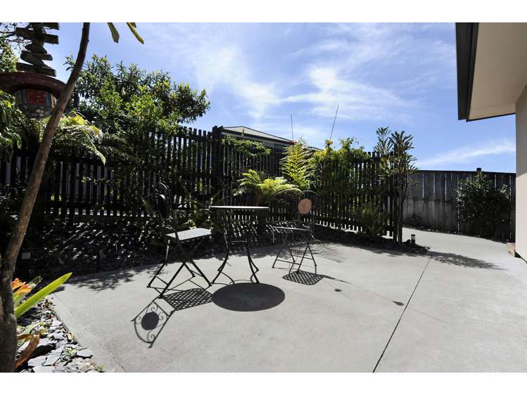 36 Olympus Way Richmond_17