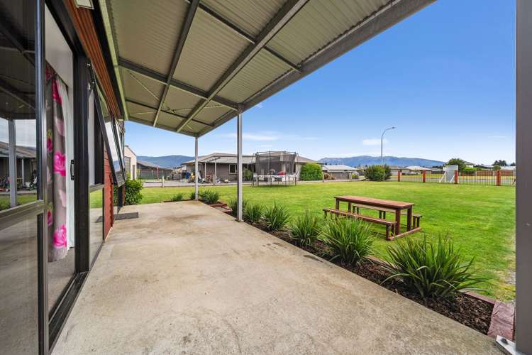 75 Orbell Crescent Te Anau_15