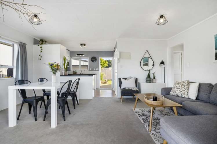 111 Wattle Place Whangamata_20