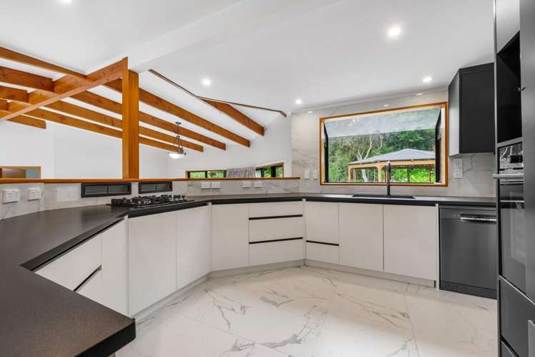 78 Opanuku Road Henderson Valley_14