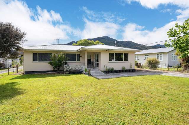 Country Feel, Town Convenience