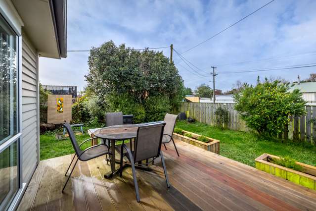 15 Birdwood Street Featherston_2