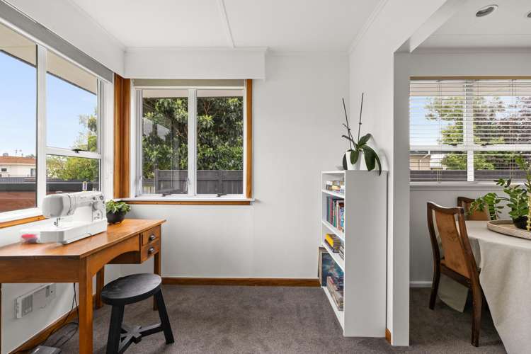 74 Menin Road Onekawa_5