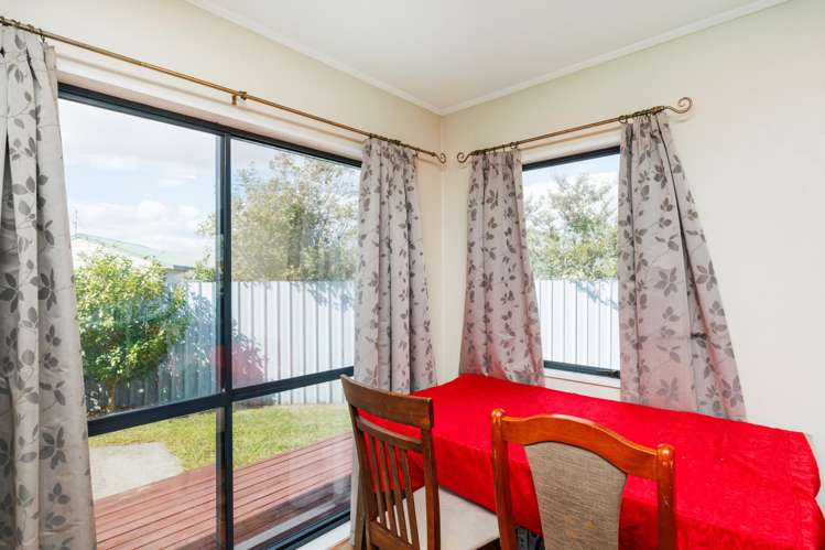 28 Peppertree Glade Kelvin Grove_7
