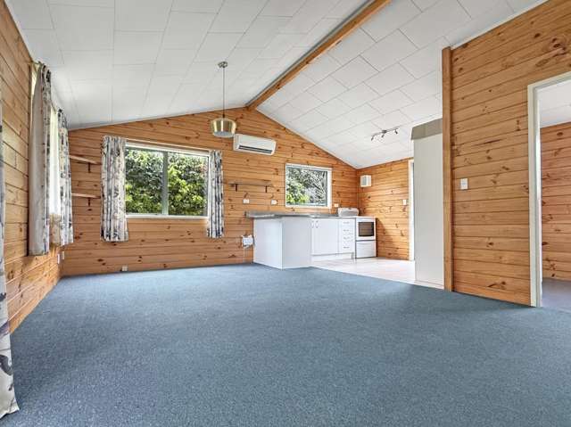 1218a Norfolk Crescent 10490_2