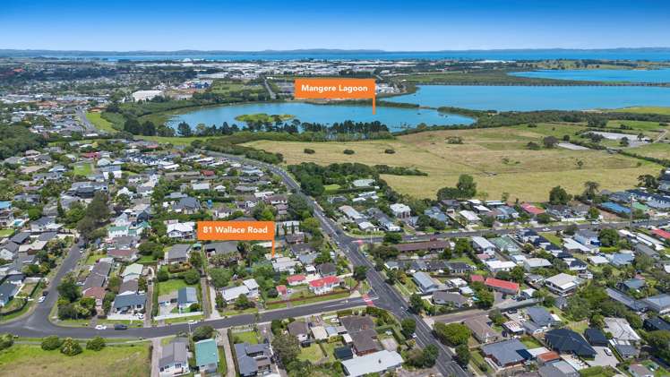 81 Wallace Rd Mangere Bridge_16