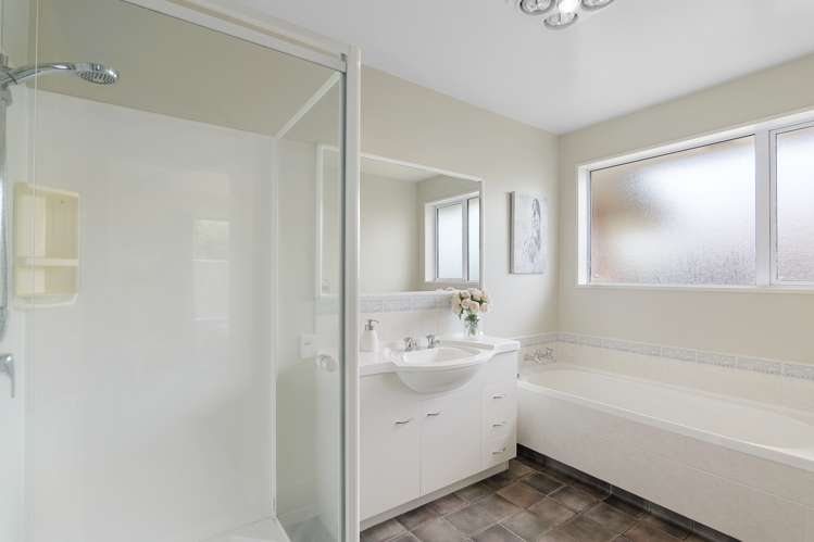 2/54 Bella Rosa Drive Hei Hei_14