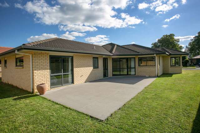 4 Christy Brown Place Leamington_1