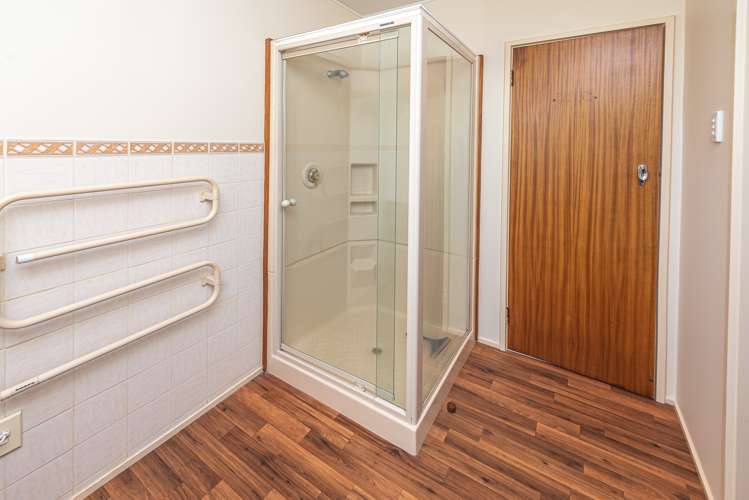 4 Exeter Crescent Springvale_10