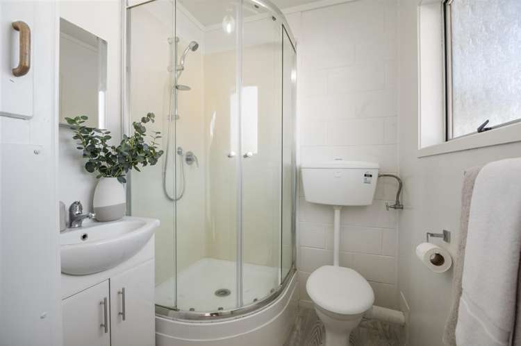 2/75 Taumata Road Sandringham_8