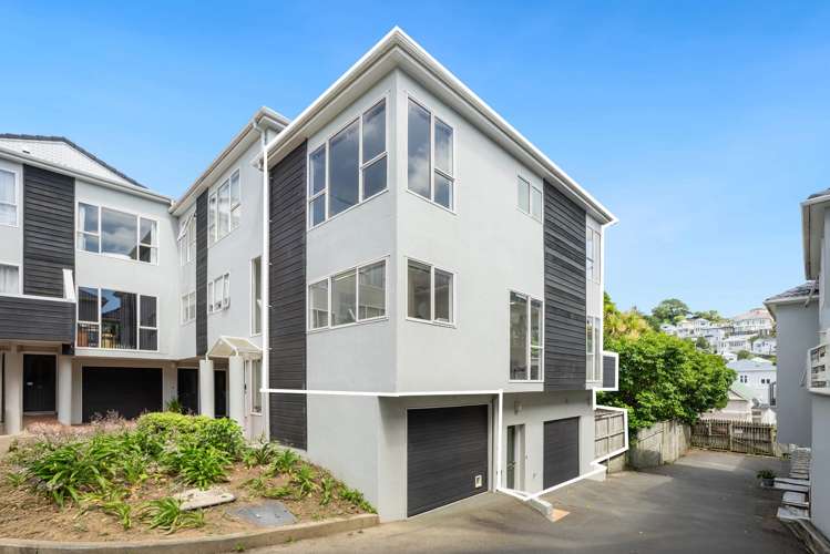 16/20 Thompson Street Mount Cook_12