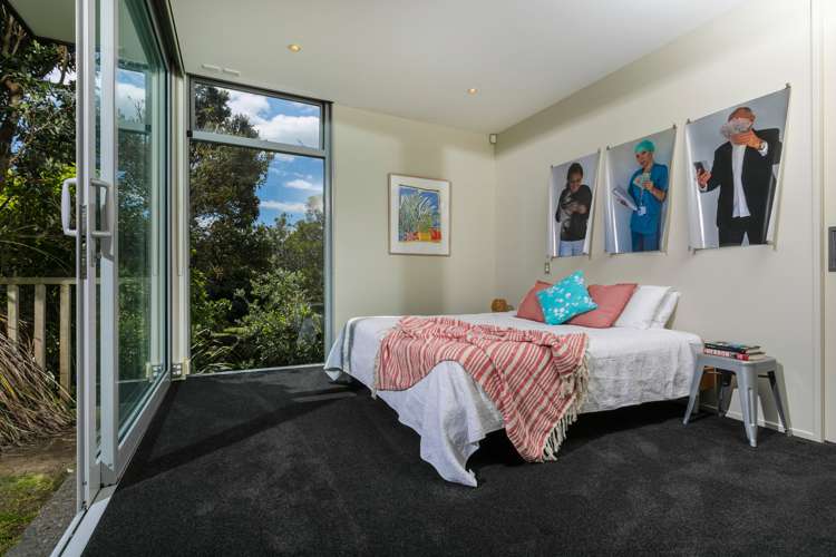 70 Domain Crescent Muriwai_10