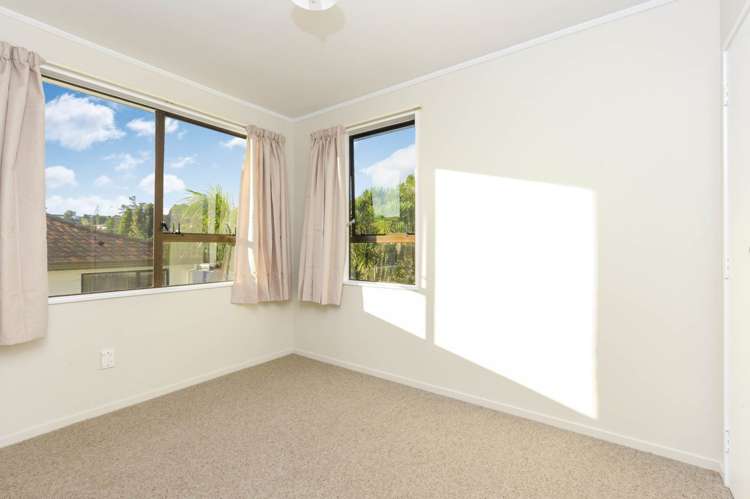 190 Solar Road Glen Eden_4