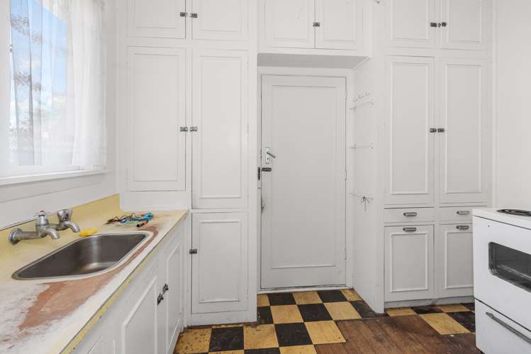 7 Cossar Street Burwood_6