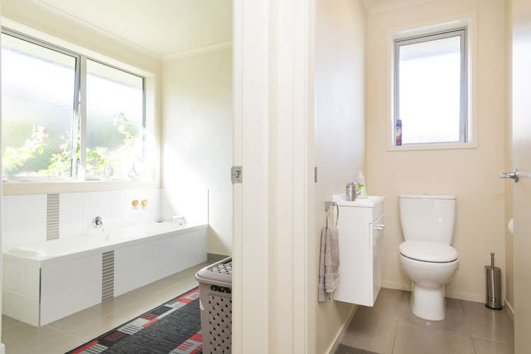 22 Sterling Park Lytton West_12