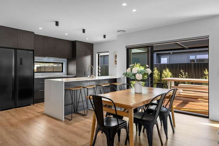 9 Swan Street Lake Hawea_1