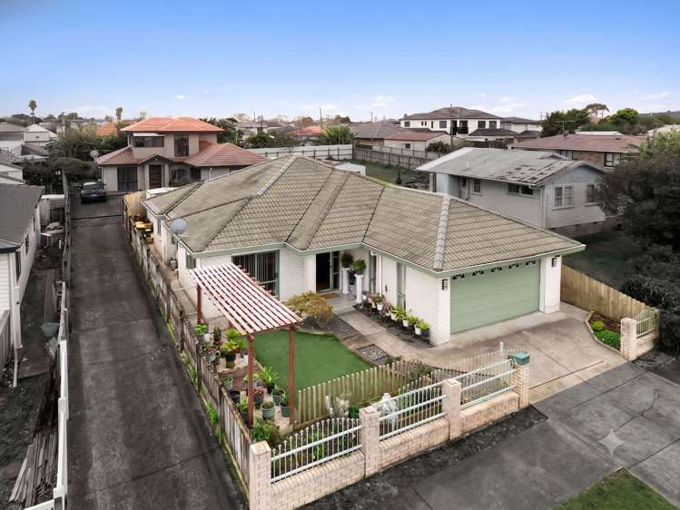 16 Atkinson Avenue_0