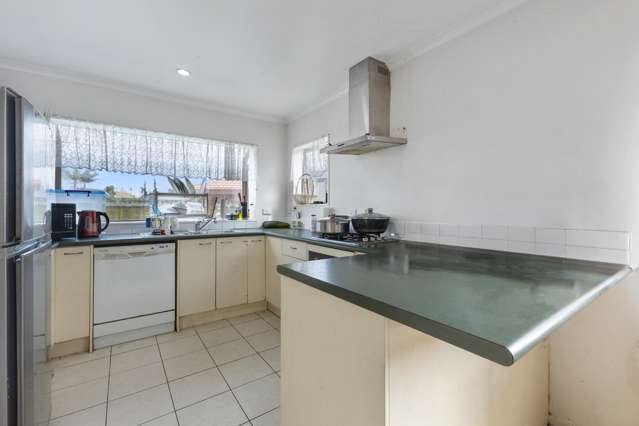 24 Abiru Crescent Favona_2