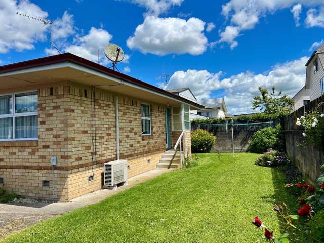 127C Knighton Road 1076_1