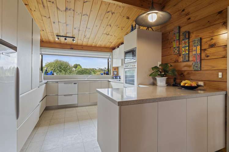 6 Byron Place Whalers Gate_10