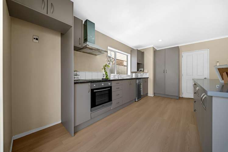 32 Maypark Crescent Flat Bush_6