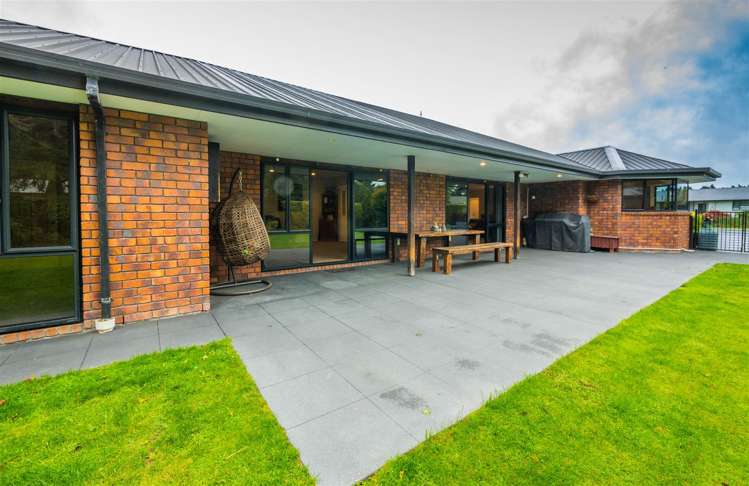 3 Azalea Close Templeton_16