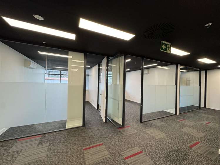 58 Hazeldean Road Addington_16