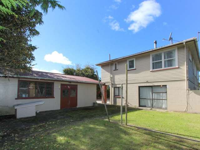 6 John Road Fairy Springs_2