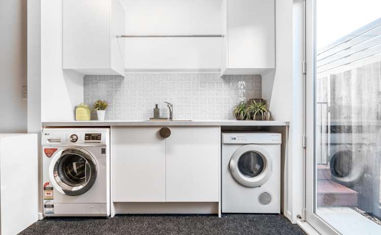 2/179 Weston Road Saint Albans_17