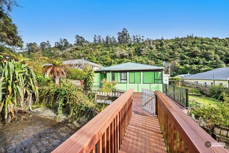 23 Sunny Grove Wainuiomata_3