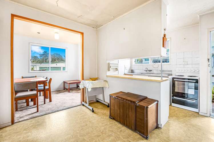 99 Riverpark Crescent Henderson_5