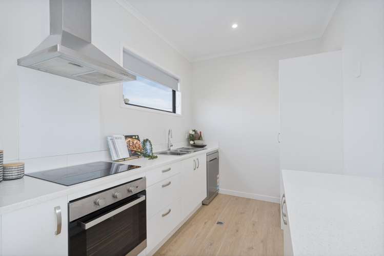 5/5 Peachgrove Road Te Atatu Peninsula_16