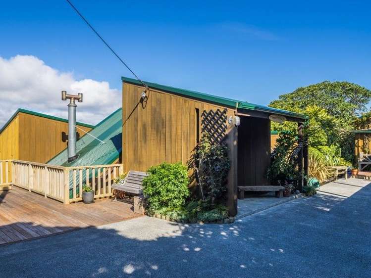 6 Nakora Road Karaka Bays_35