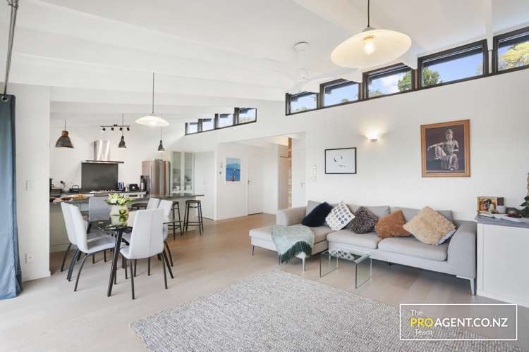 442 Huia Road Laingholm_8