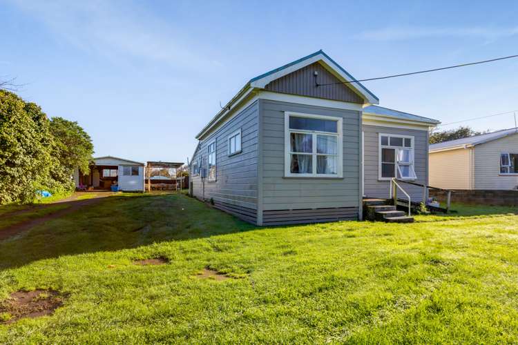 64 Puriri Street Hawera_14