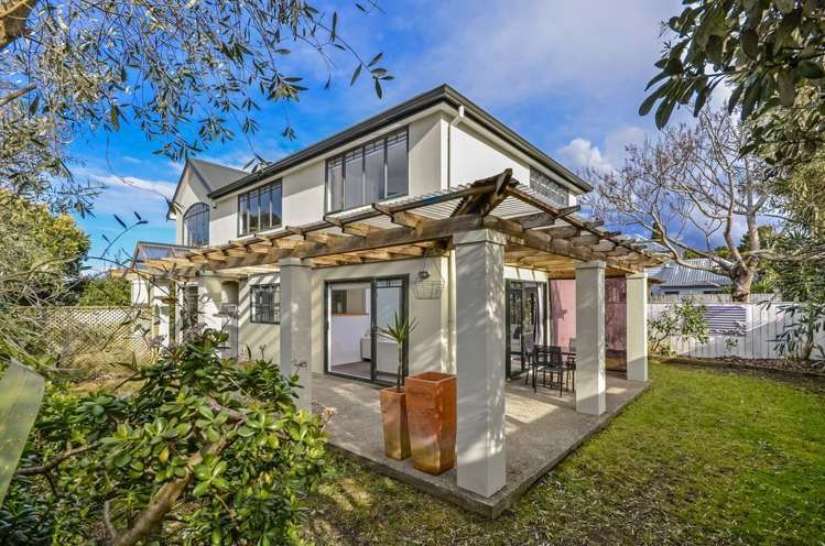 2/96 Eversleigh Road Belmont_0