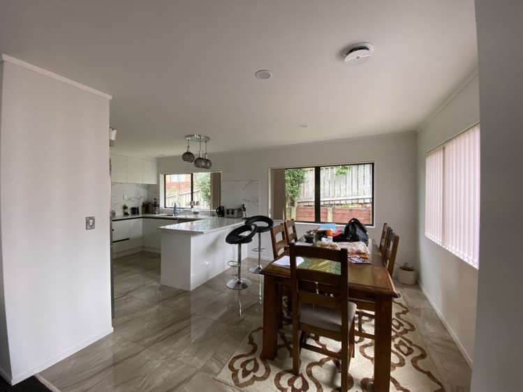 208 Botany Road Botany Downs_8