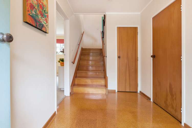 6 Riviera Place Hauraki_13